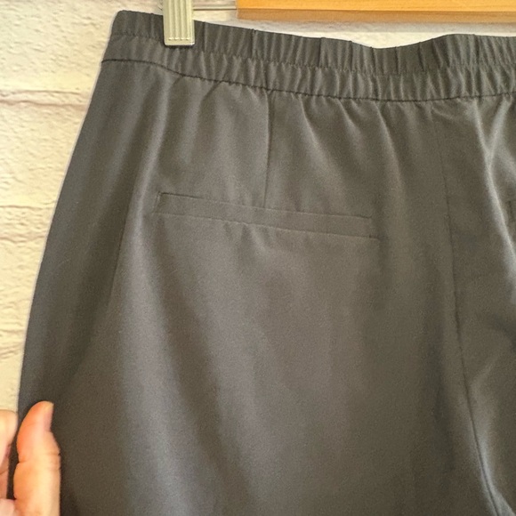 Banana Republic Air Stretch Pants - Picture 4 of 9